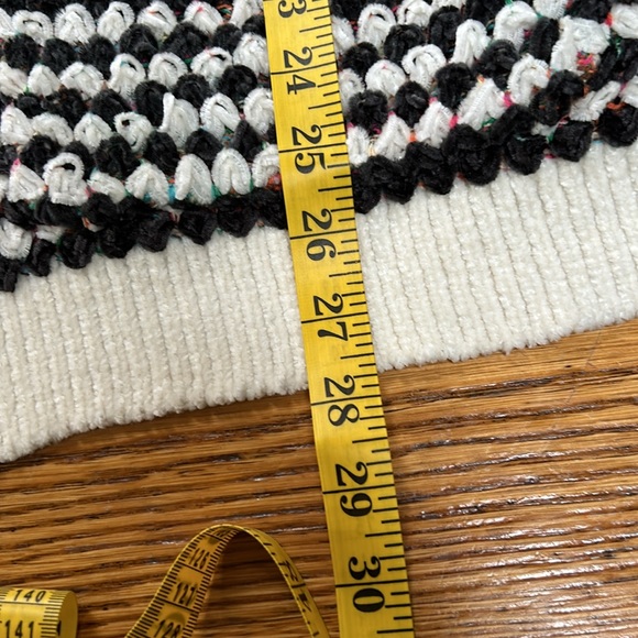 net.153 chenille cardigan sweater. Open front style. Size S/M (oversized) - Picture 8 of 12